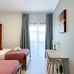 Apartment Meia Poolside To Seaside Retreat #1936