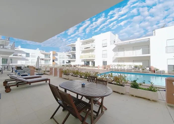 Meia Poolside To Seaside Retreat #1936 * Lagos