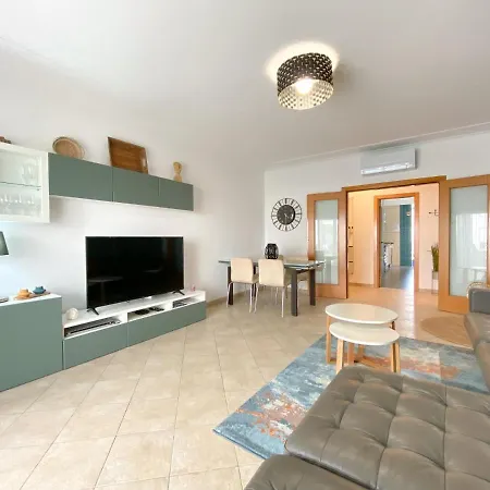 Appartement Meia Poolside To Seaside Retreat #1936 *