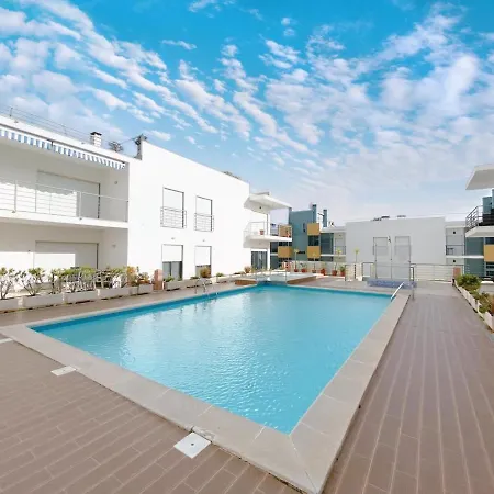 Apartment Meia Poolside To Seaside Retreat #1936 Lagos