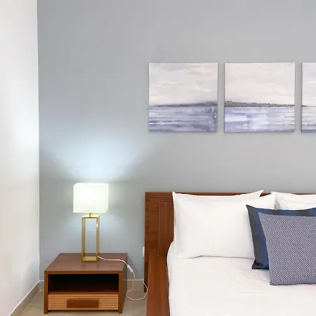 Meia Poolside To Seaside Retreat #1936